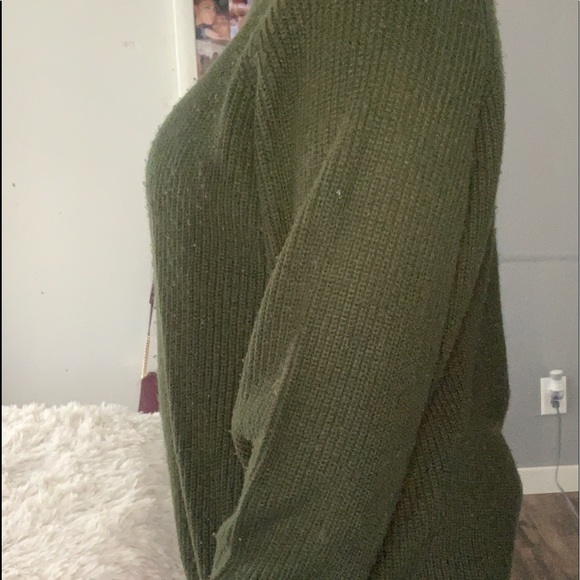 Sweater - Picture 3 of 6